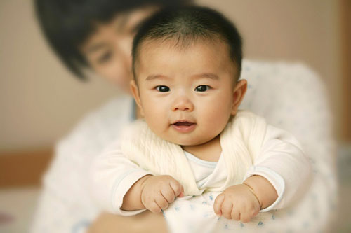 Chồng đơn phương ly hôn khi con dưới 12 tháng tuổi?