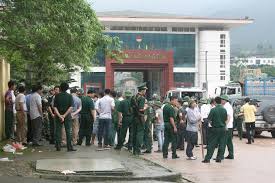 Tội xuất cảnh nhập cảnh trái phép - Tội ở lại Việt Nam trái phép