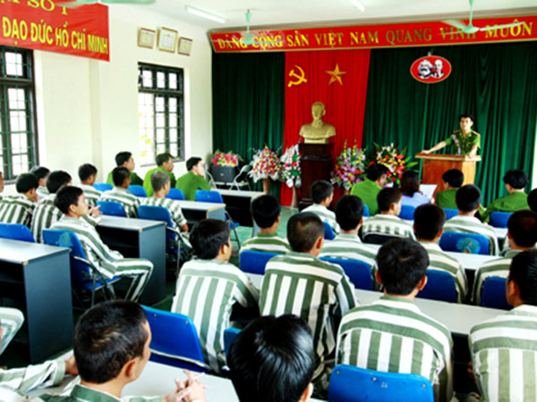 Chế độ ưu đãi người có công đối với người đang chấp hành án tù treo