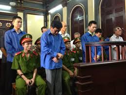 Quy định về sự có mặt của bị đơn tại phiên tòa