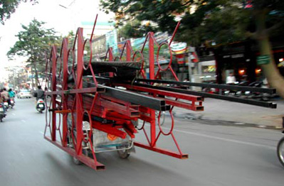 Xử phạt người điều khiển máy kéo, xe máy chuyên dùng vi phạm khi tham gia giao thông