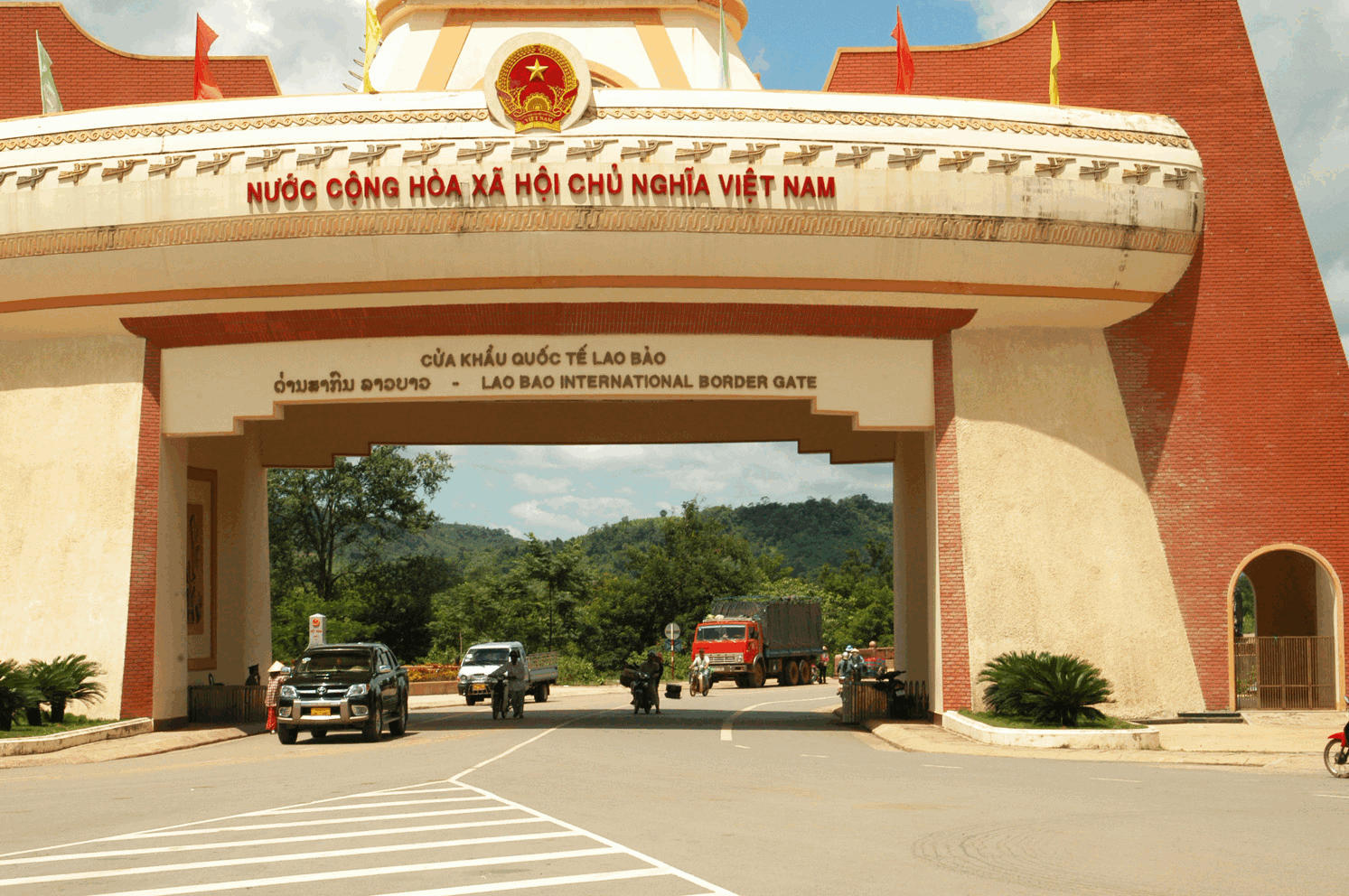 Cấp Giấy phép liên vận Việt Nam - Campuchia đối với phương tiện vận tải phi thương mại là xe công vụ