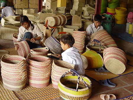 Xử phạt vi phạm quy định về sử dụng lao động chưa thành niên