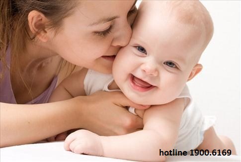 Tư vấn về trường hợp bị buộc thôi việc khi đang mang thai