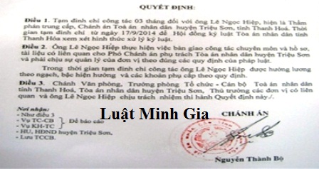 Tư vấn tạm đình chỉ công việc theo Luật Lao động ?