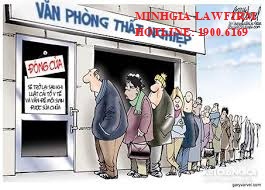 Đang hưởng trợ cấp thất nghiệp bị chấm dứt hưởng vào những ngày của tháng đang hưởng có phải hoàn lại không?