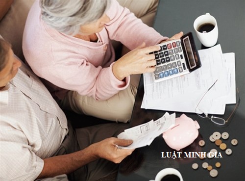 Cách tính lương hưu khi nghỉ trước tuổi