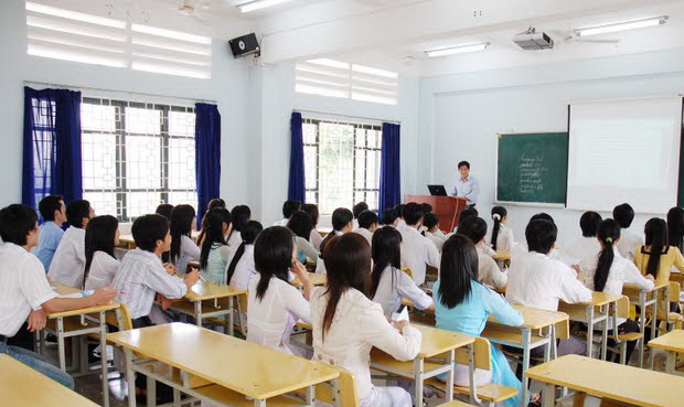 Học liên thông tại trường dân lập thì có được miễn học phí không?