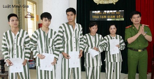Thời điểm và điều kiện để được đặc xá