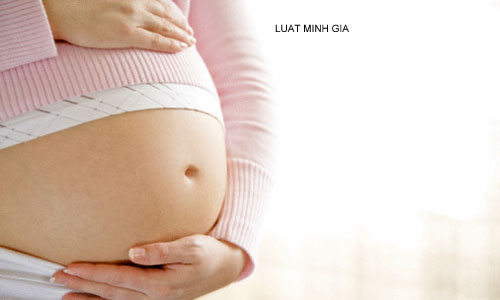 Giải quyết chế độ thai sản khi công ty nợ tiền bảo hiểm