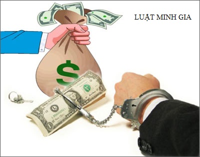 Tư vấn về lạm dụng tín nhiệm chiếm đoạt tài sản khi đứng tên mua hộ xe