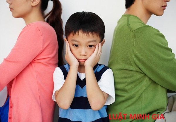 Ba mẹ không nuôi dưỡng con thì ai có quyền nuôi dưỡng?