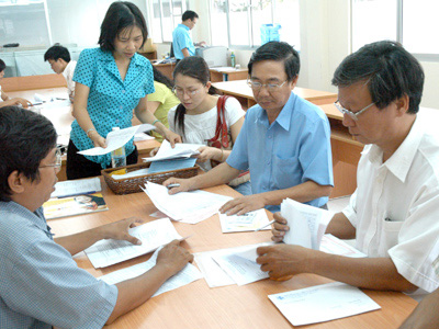 Hỏi về điều động  từ công chức sang viên chức tại đơn vị công lập