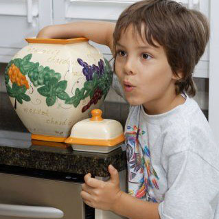 Trách nhiệm bồi thường thiệt hại do con chưa thành niên gây ra thế nào?