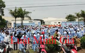 Tư vấn về lao động liên quan đến việc công ty giữ văn bằng gốc