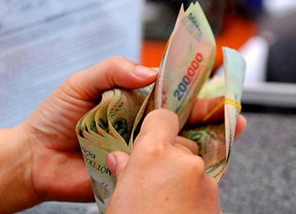 Công ty giữ lương không chịu giải quyết công nợ