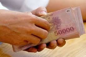 Cán bộ, công chức có được kiêm nhiệm chức vụ không chuyên trách không?