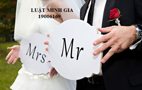 Sống chung nhưng không đăng ký kết hôn giải quyết tài sản thế nào?