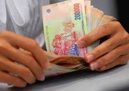 Việc thu hồi phụ cấp lâu năm là  đúng hay sai?