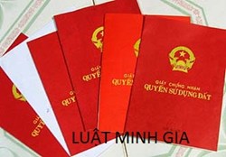 Có phải chỉ khi giấy chứng nhận có cả tên vợ và chồng mới là tài sản chung ?