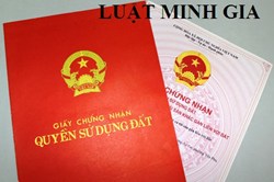 Hợp đồng chuyển nhượng quyền sử dụng đất không có chữ ký của cả vợ chồng xử lý như nào?