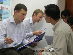 Công chức chuyển công tác có cần tập sự và được hưởng nguyên lương cũ không?