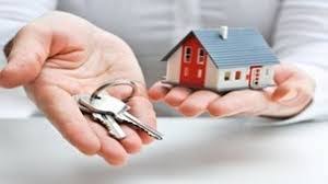 Hai bên trao đổi tài sản là căn nhà, một bên chết bên kia có phải trả tiền chênh lệch không?