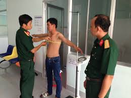 Vòng ngực như thế nào thì được miễn Nghĩa vụ quân sự?