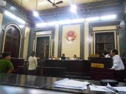Nộp đơn hơn 4 tháng mà Tòa án vẫn chưa xét xử có đúng không?