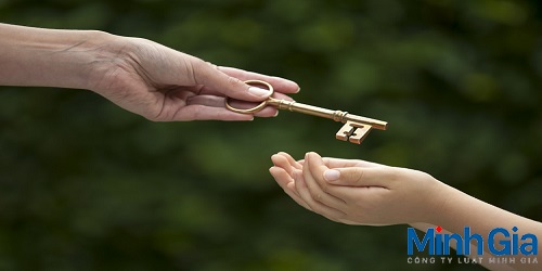 Con út ở với bố mẹ có được thừa kế toàn bộ tài sản không?